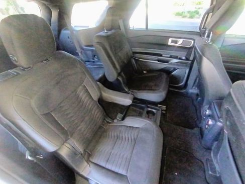 Used 2020 Ford Explorer XLT RWD image 54