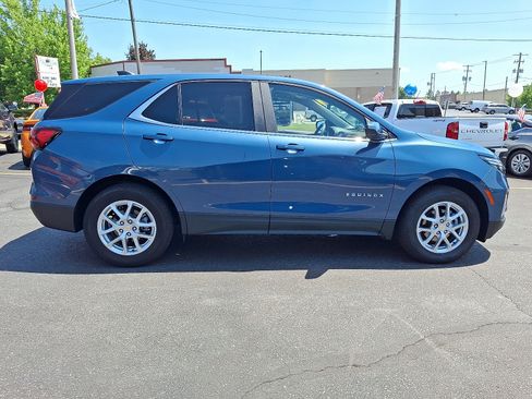 Used 2024 Chevrolet Equinox LT AWD/4WD image 6