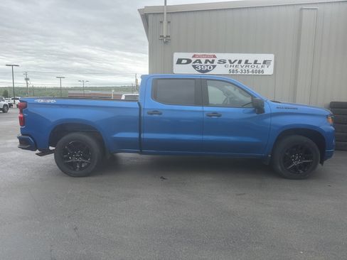 Used 2022 Chevrolet Silverado 1500 Custom w/ LPO, Dark Essentials Package AWD/4WD image 2