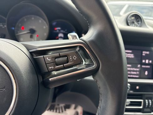 Used 2022 Porsche Macan S AWD/4WD image 22