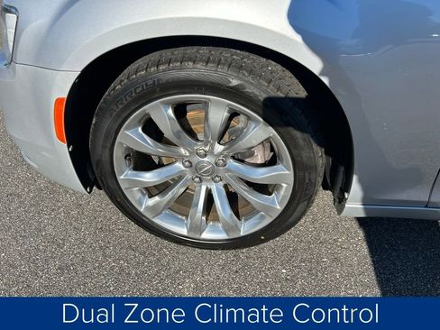 Used 2020 Chrysler 300 Touring L w/ Quick Order Package 2EF image 14