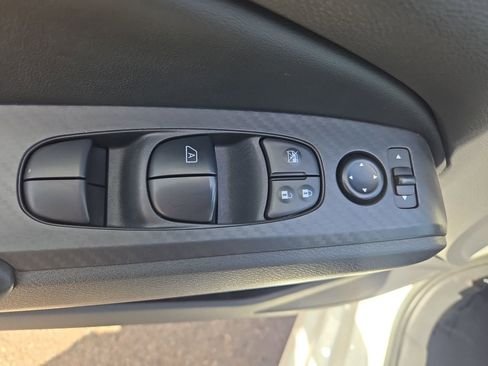 Certified 2025 Nissan Altima 2.5 S FWD image 27