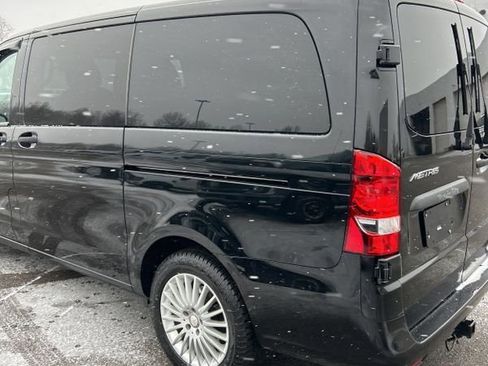 Used 2018 Mercedes-Benz Metris Passenger image 4