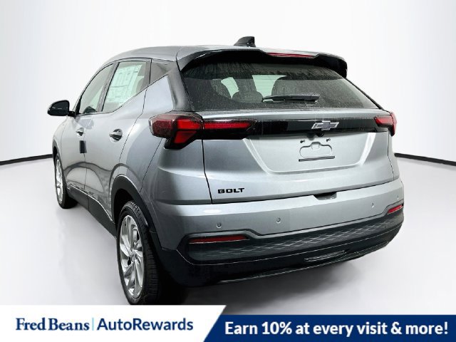 New 2027 Chevrolet Bolt LT FWD image 5