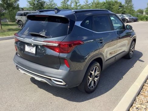 Used 2022 Kia Seltos EX AWD/4WD image 5