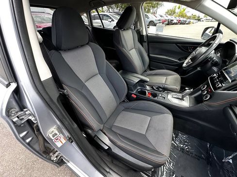 Used 2020 Subaru Crosstrek 2.0i Premium w/ Moonroof Package 1 AWD/4WD image 14