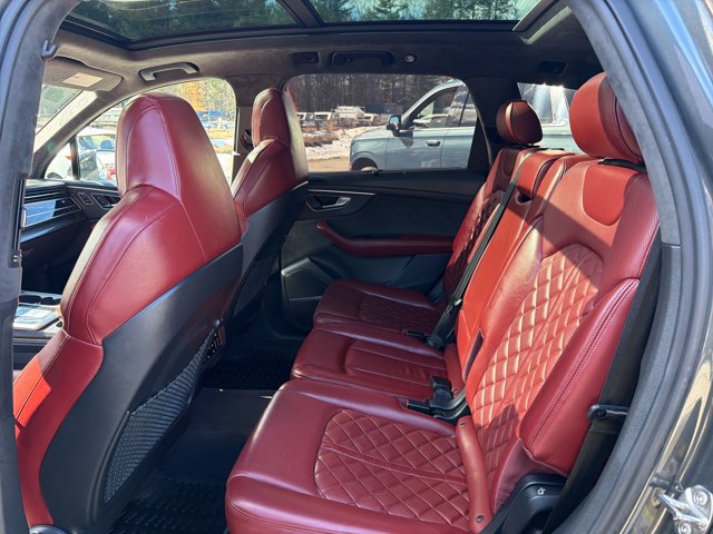 Used 2021 Audi SQ7 Prestige AWD/4WD image 27