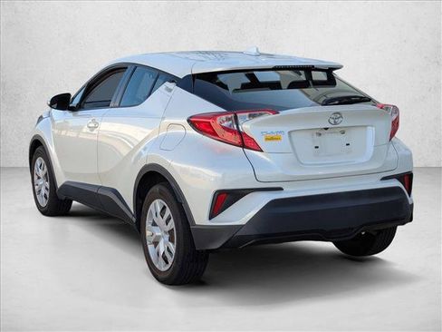 Used 2021 Toyota C-HR LE image 7