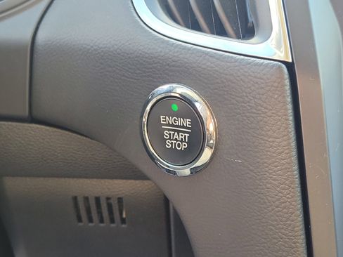 Used 2023 Ford Edge Titanium AWD/4WD image 28