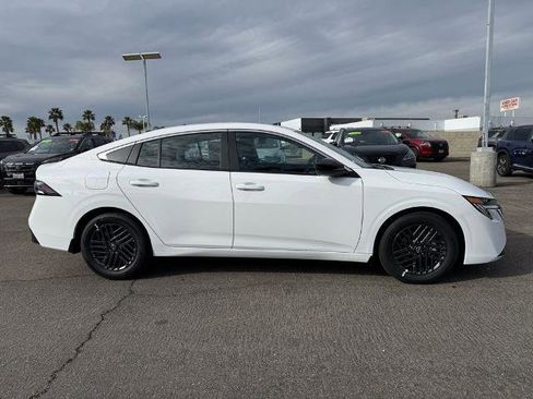 New 2026 Nissan Sentra SV w/ SV Convenience Package FWD image 7