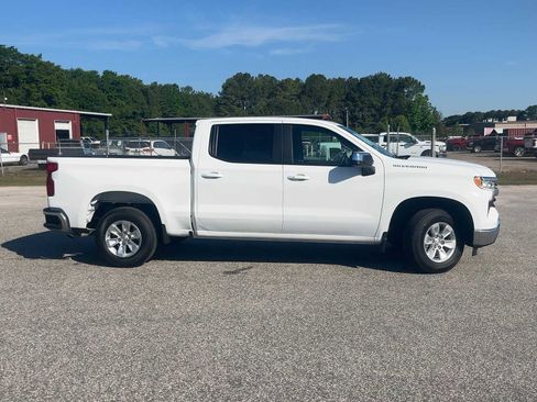 Used 2025 Chevrolet Silverado 1500 LT RWD image 8