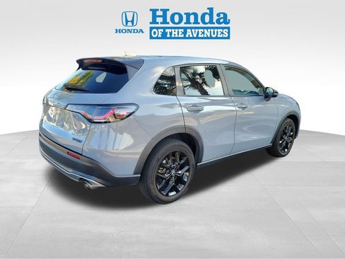 Used 2024 Honda HR-V Sport image 4