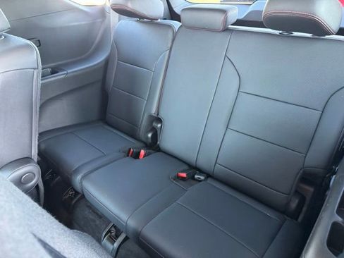 Used 2024 Chevrolet Traverse RS w/ LPO, Floor Liner Package image 26