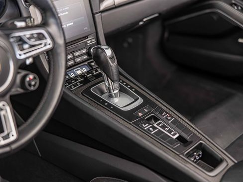 Used 2017 Porsche 911 Turbo S image 21