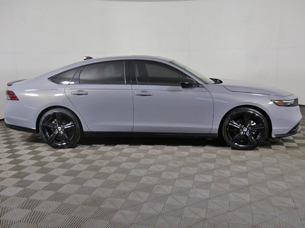 Used 2024 Honda Accord Sport image 18