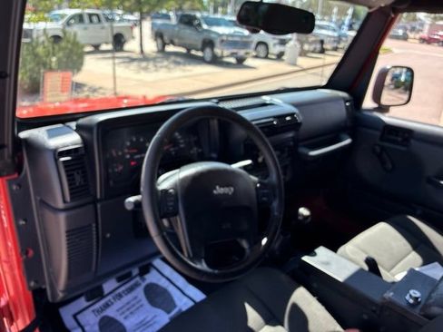 Used 2006 Jeep Wrangler Rubicon w/ Security Group AWD/4WD image 18