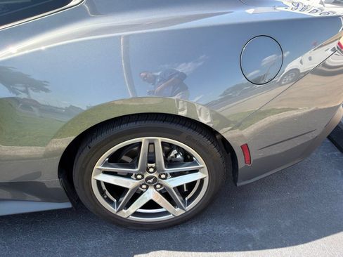 Used 2024 Ford Mustang Coupe RWD image 11