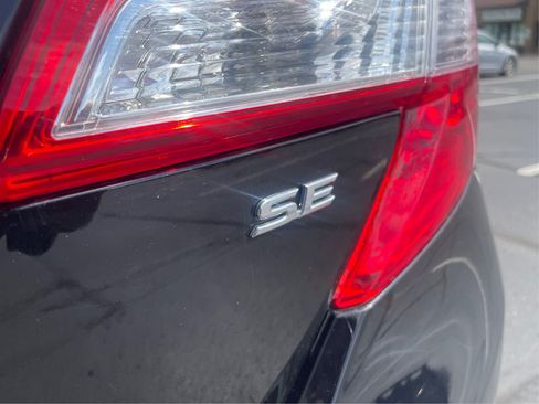 Used 2014 Toyota Camry SE w/ Leather Package FWD image 20
