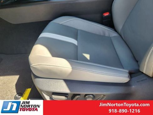 New 2026 Toyota Camry SE w/ Multimedia Upgrade Package FWD image 19