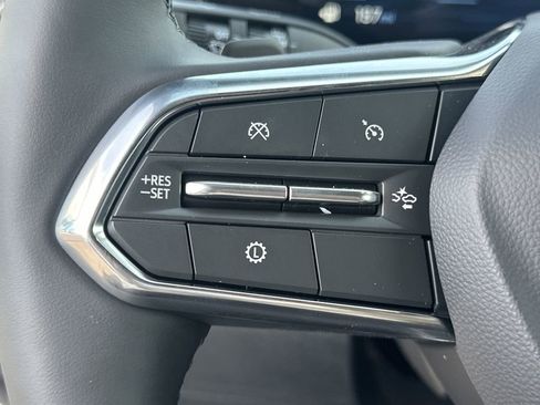 New 2026 Chevrolet Equinox LT image 13