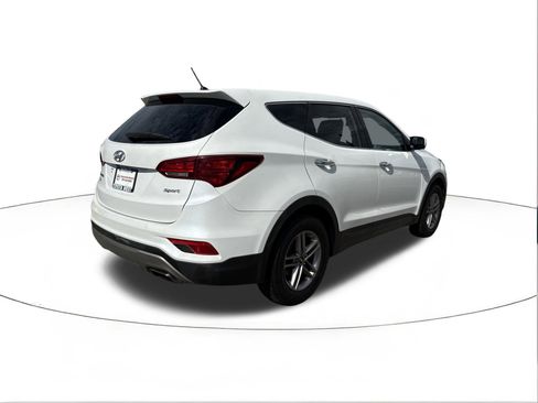 Used 2018 Hyundai Santa Fe Sport FWD image 3