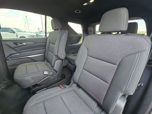 Used 2026 Chevrolet Traverse LT w/ Driver Confidence Package FWD image 28