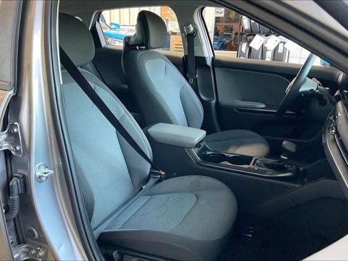 Used 2025 Kia K4 FWD image 21