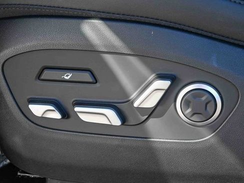 New 2026 Hyundai Ioniq 9 Limited AWD/4WD image 23