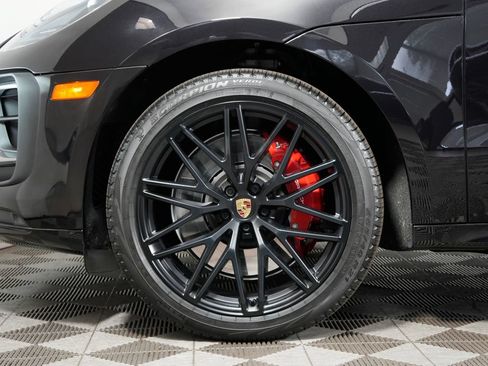 Used 2024 Porsche Macan GTS w/ Premium Plus Package AWD/4WD image 12