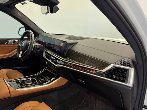 Used 2024 BMW X5 xDrive40i w/ Premium Package image 38