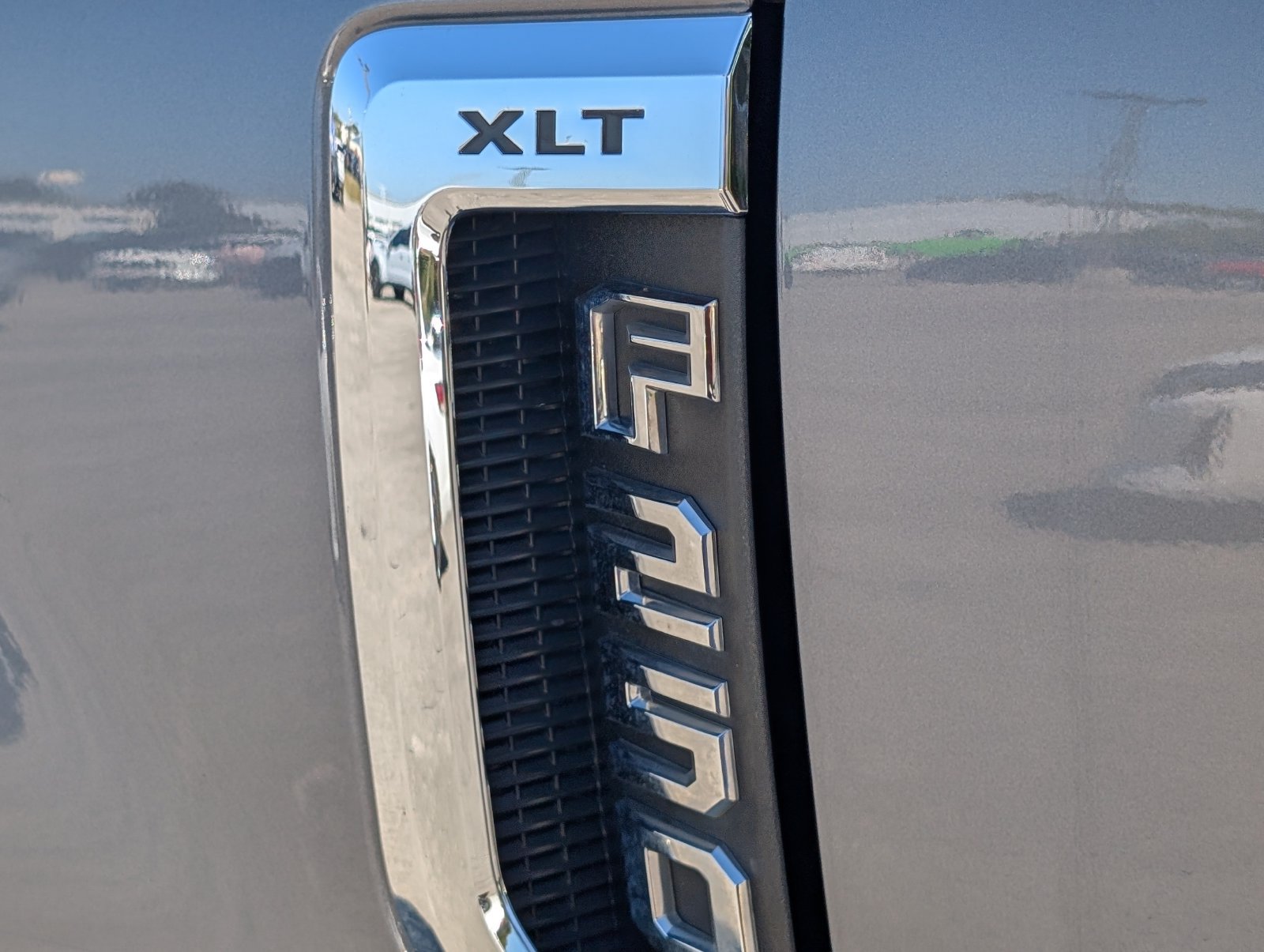Used 2021 Ford F250 XLT AWD/4WD image 5