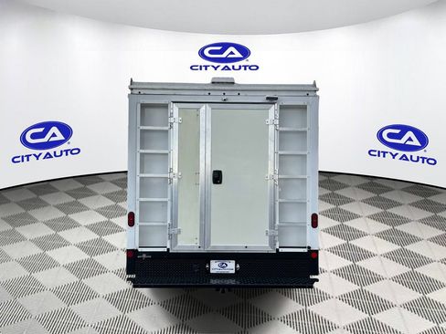 Used 2023 Ford E-350 and Econoline 350 Super Duty w/ Power Windows & Locks Group RWD image 5