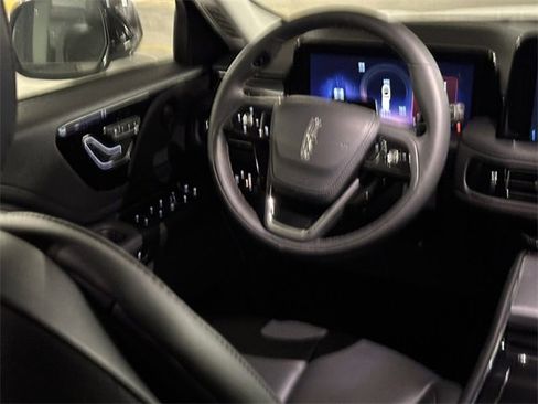 Used 2025 Lincoln Aviator AWD w/ Equipment Group 101A image 23