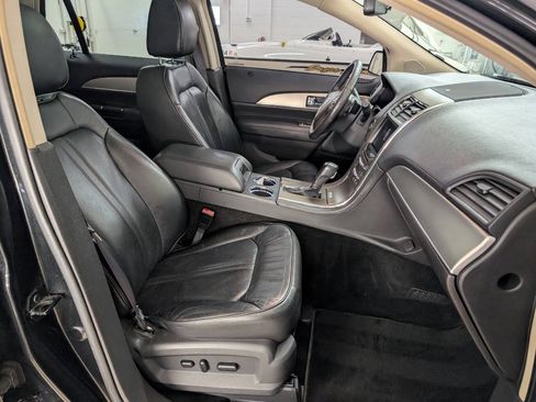 Used 2014 Lincoln MKX AWD w/ Equipment Group 101A image 20