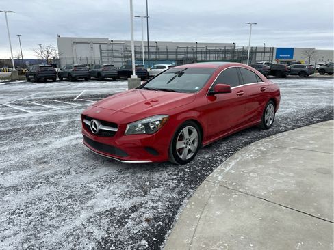 Used 2018 Mercedes-Benz CLA 250 4MATIC image 5