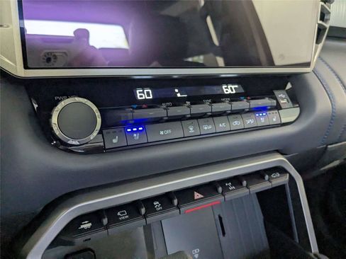 New 2026 Toyota Tundra Platinum AWD/4WD image 19