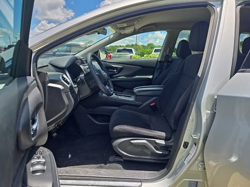 Used 2023 Nissan Murano S AWD/4WD image 6