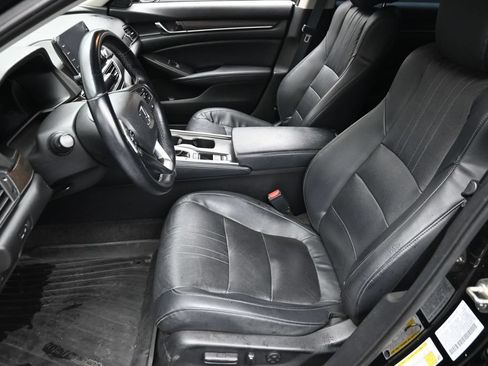 Used 2018 Honda Accord EX-L image 16