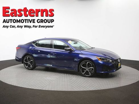 Used 2024 Nissan Altima 2.5 SR w/ SR Premium Package FWD image 49