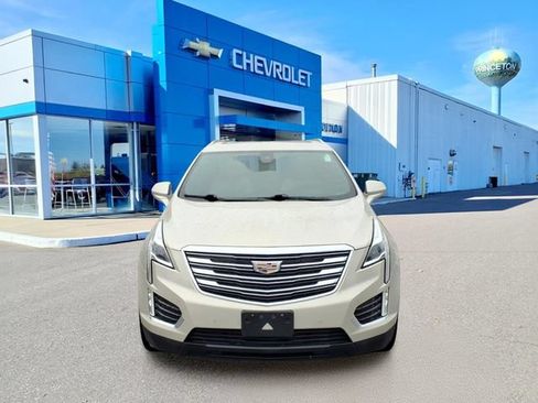 Used 2017 Cadillac XT5 Premium Luxury AWD/4WD image 9