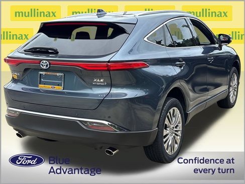 Used 2022 Toyota Venza XLE AWD/4WD image 4