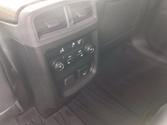 Used 2019 Buick Envision Essence AWD/4WD image 32