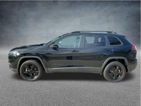 Used 2023 Jeep Cherokee Altitude Lux AWD/4WD image 36