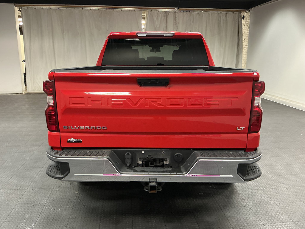 Used 2022 Chevrolet Silverado 1500 LT AWD/4WD image 4