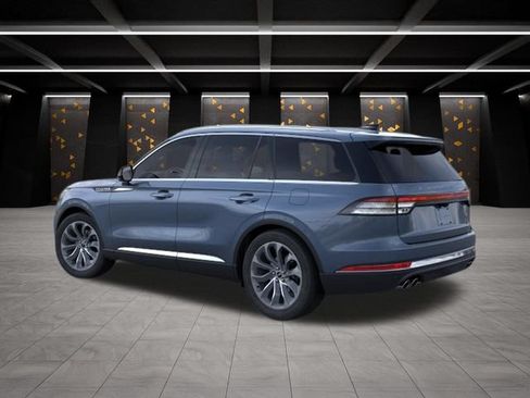 New 2026 Lincoln Aviator Reserve w/ Luxury Package RWD image 4