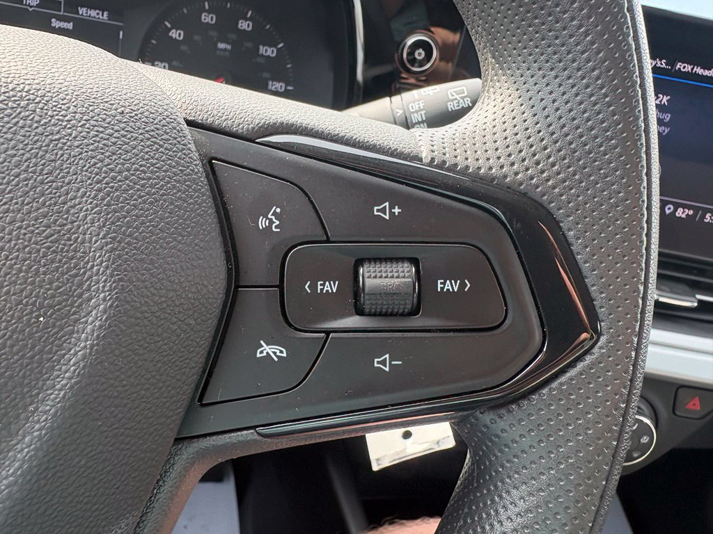 Used 2025 Chevrolet Trax LS FWD image 19