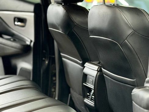 Used 2022 Nissan Murano SV image 7