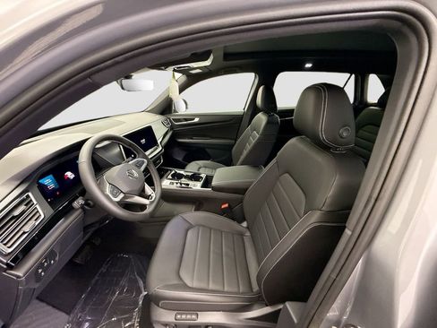 New 2026 Volkswagen Atlas Cross Sport SEL image 18