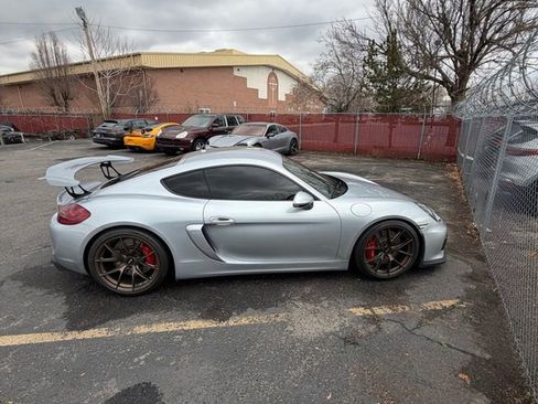Used 2016 Porsche Cayman GT4 image 4