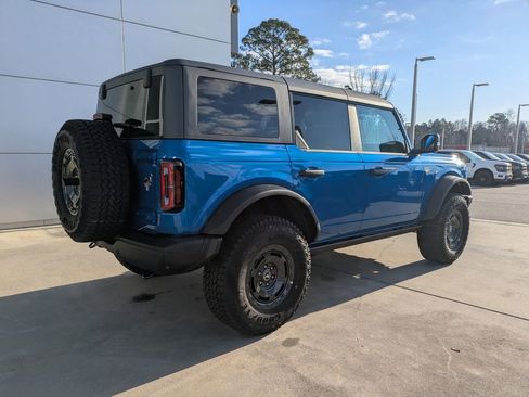 New 2025 Ford Bronco Badlands image 4